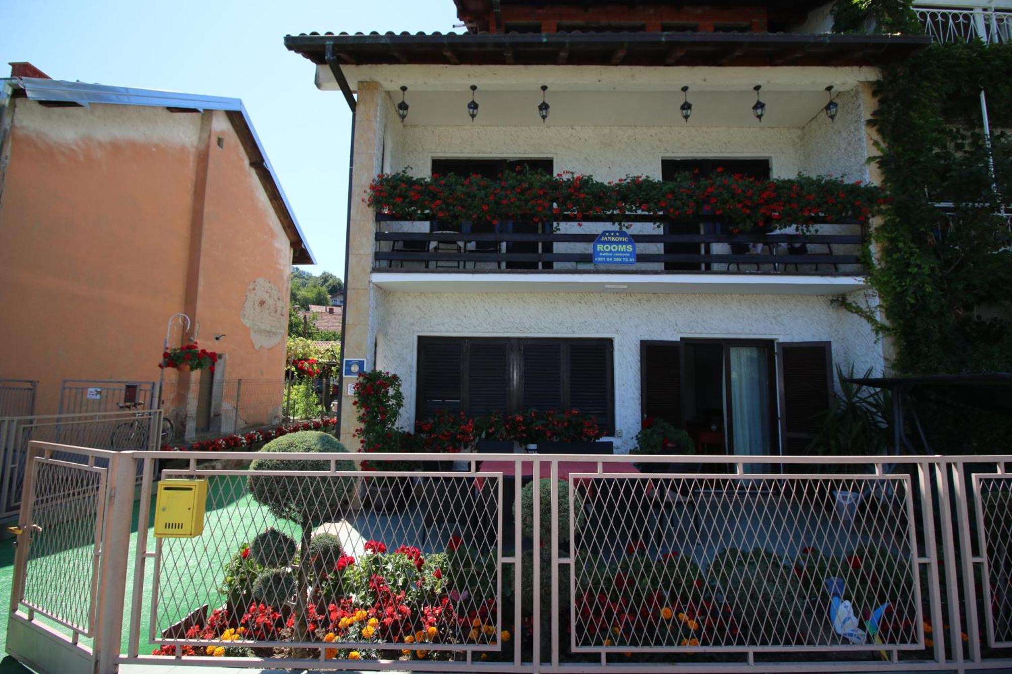 Rooms Jankovic Donji Milanovac Bagian luar foto